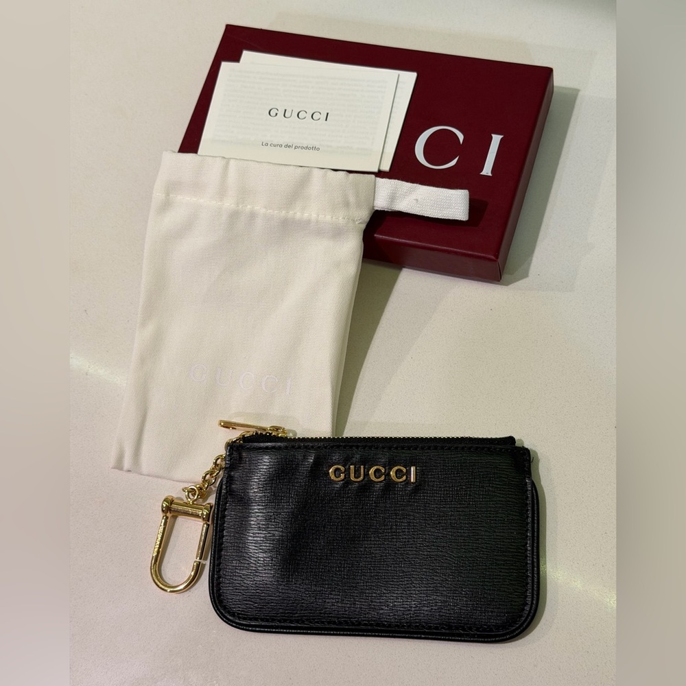 GUCCI Zip key case with script - Picture 3 of 15